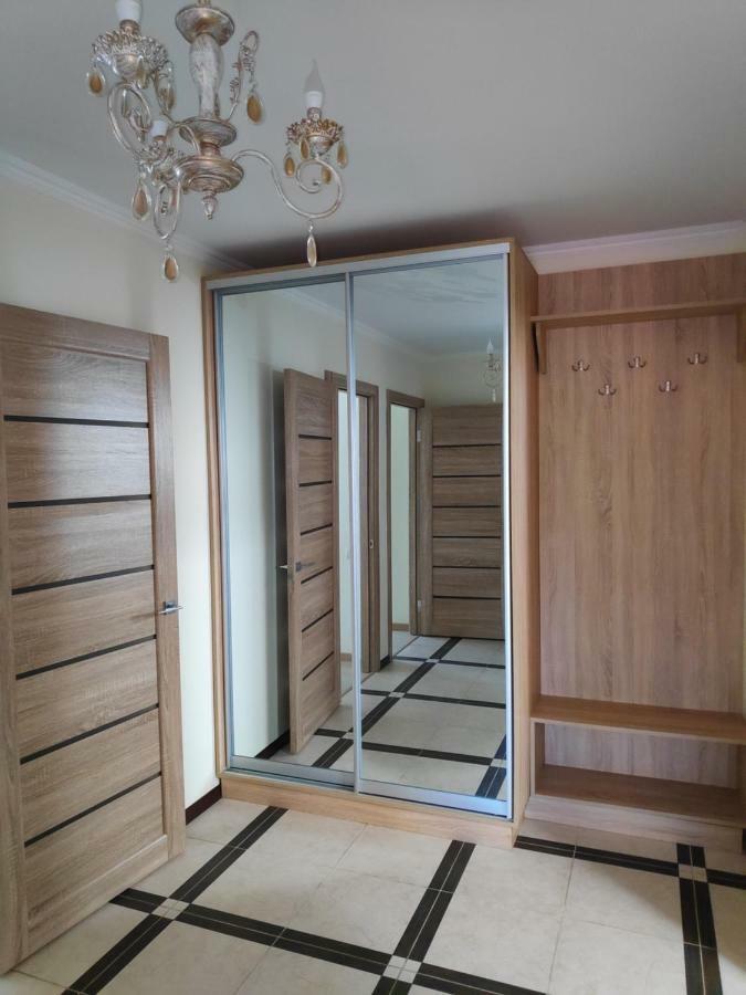 Chiernomorskie Apartamenty Odessa Esterno foto