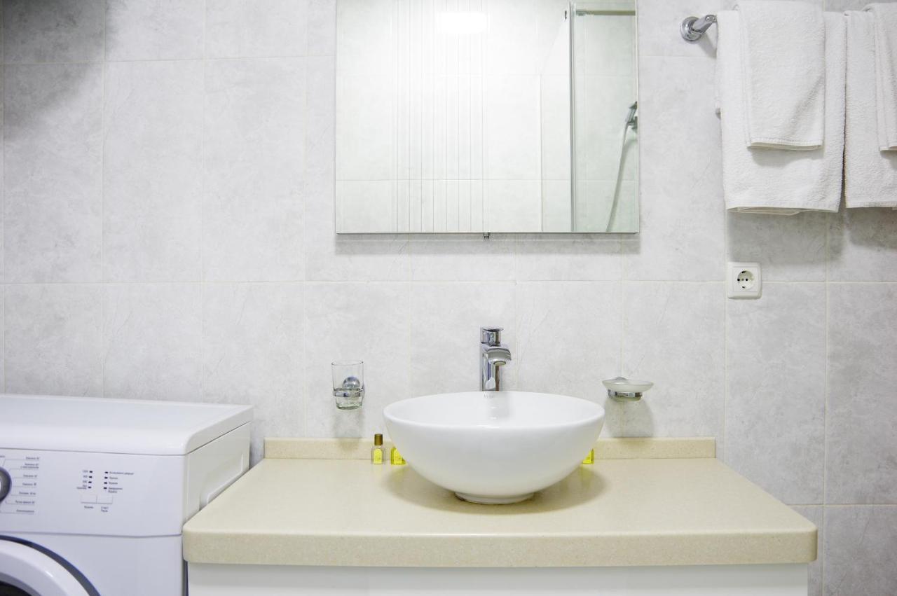 Chiernomorskie Apartamenty Odessa Esterno foto