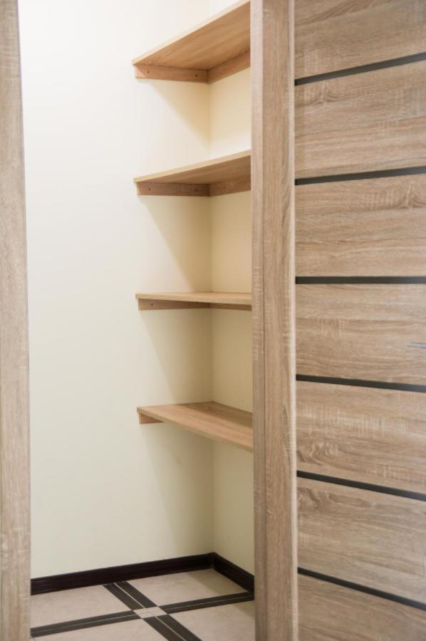 Chiernomorskie Apartamenty Odessa Esterno foto
